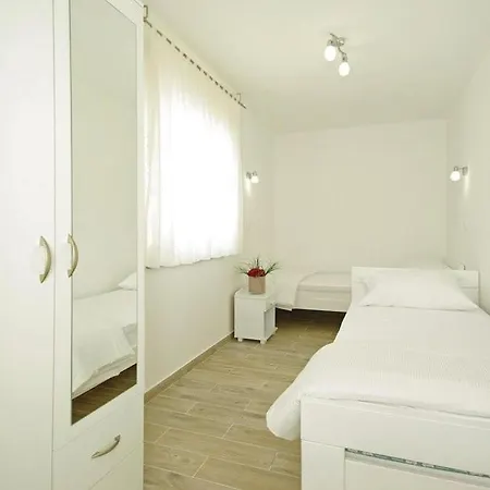Masa Apartament *
