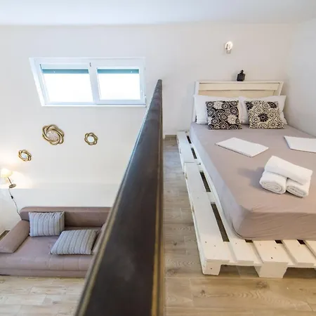 Gasthuis Masa 3*