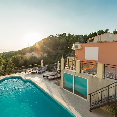 Masa Affittacamere Veliko Brdo (Makarska)