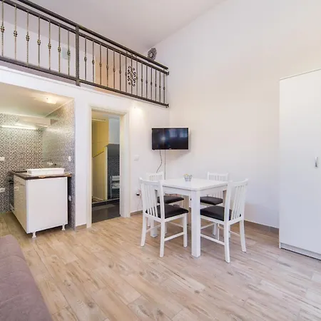 Masa Apartament Veliko Brdo (Makarska)