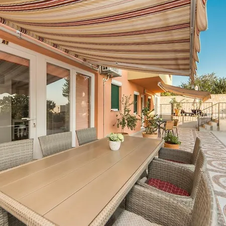 Masa Guest house Veliko Brdo (Makarska)